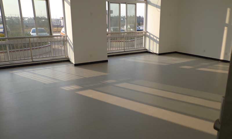 pvc地板與瓷磚、木地板、地毯相比有哪些優勢呢?