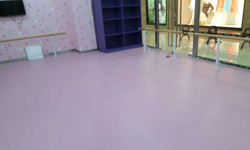 舞蹈地膠之所以適合做建筑材料的特性以及保養