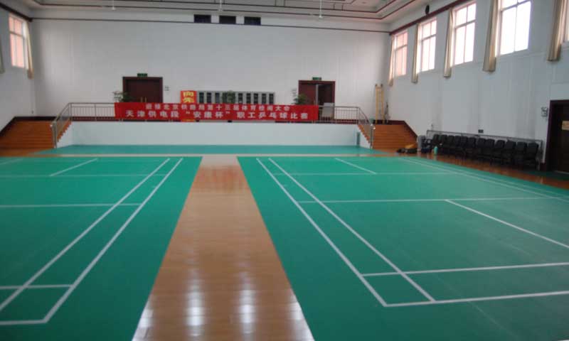 究竟是什么原因造成了塑膠地板價(jià)格上存在這么大的差異呢？